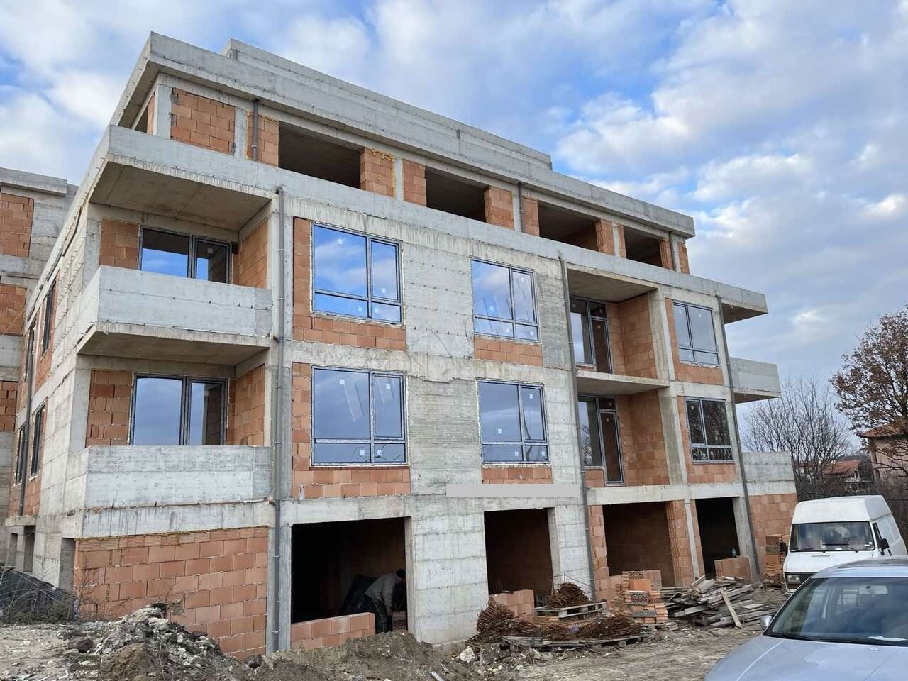 Тристаен апартамент в района на кв. Траката - Агенция за недвижими имоти Варна - Екипът, имот 2
