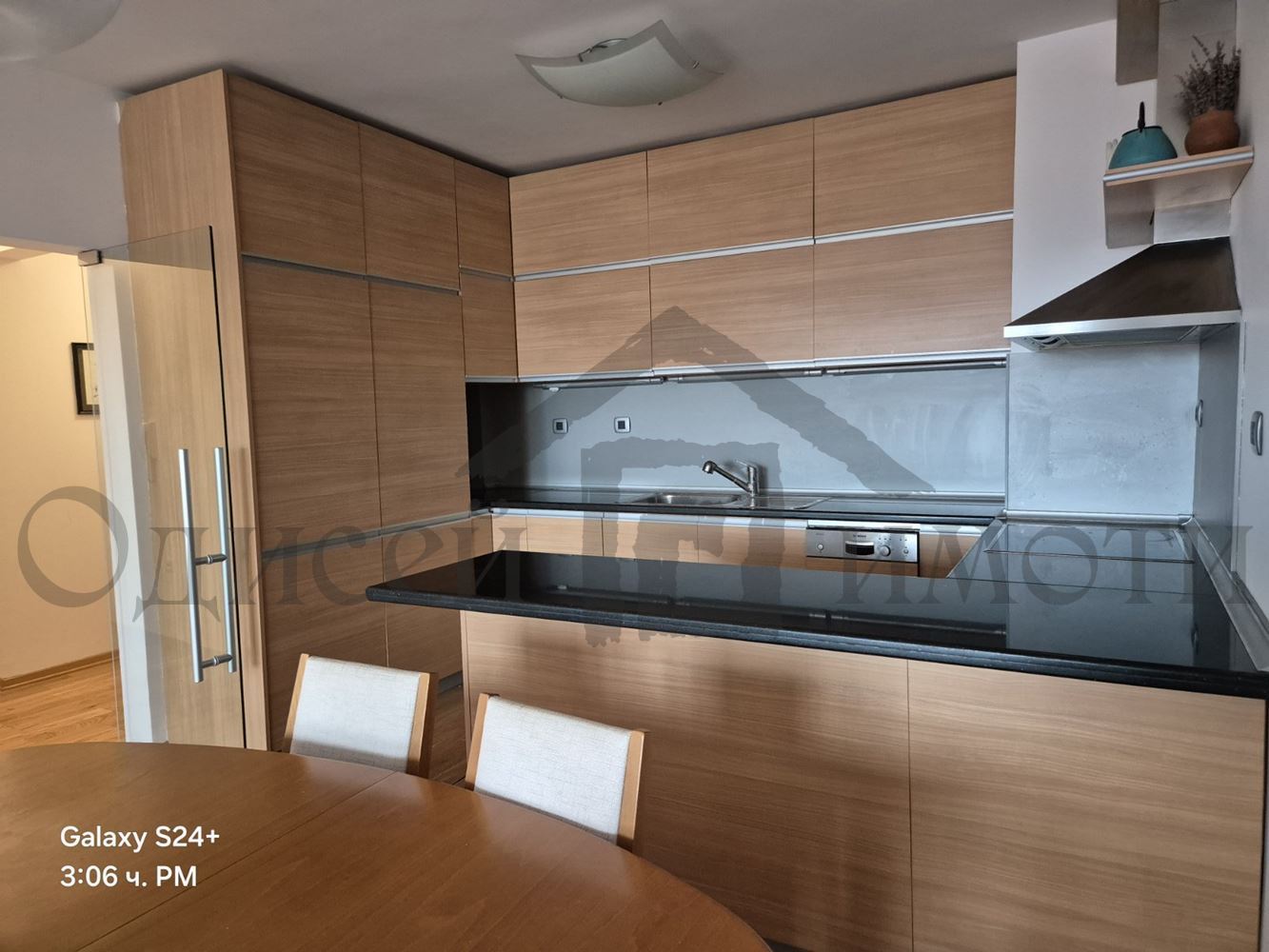 Три спални, стил, спокойствие, удобство, хармония - Агенция за недвижими имоти Варна - Екипът, имот 2