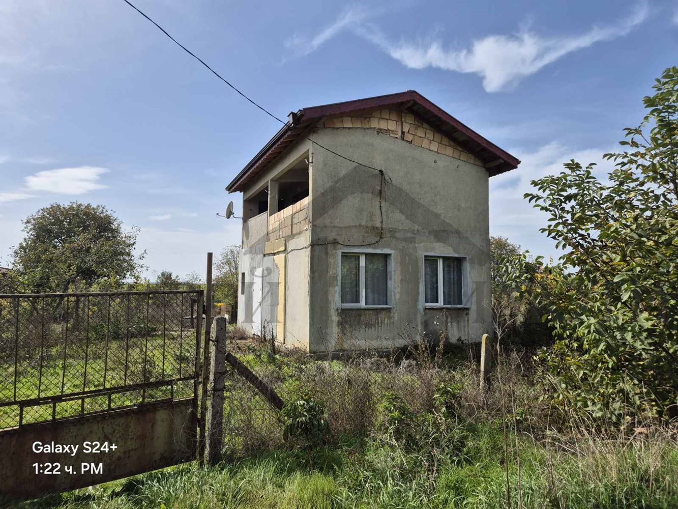 Самостоятелна къща село Изгрев - Агенция за недвижими имоти Варна - Екипът, имот 1