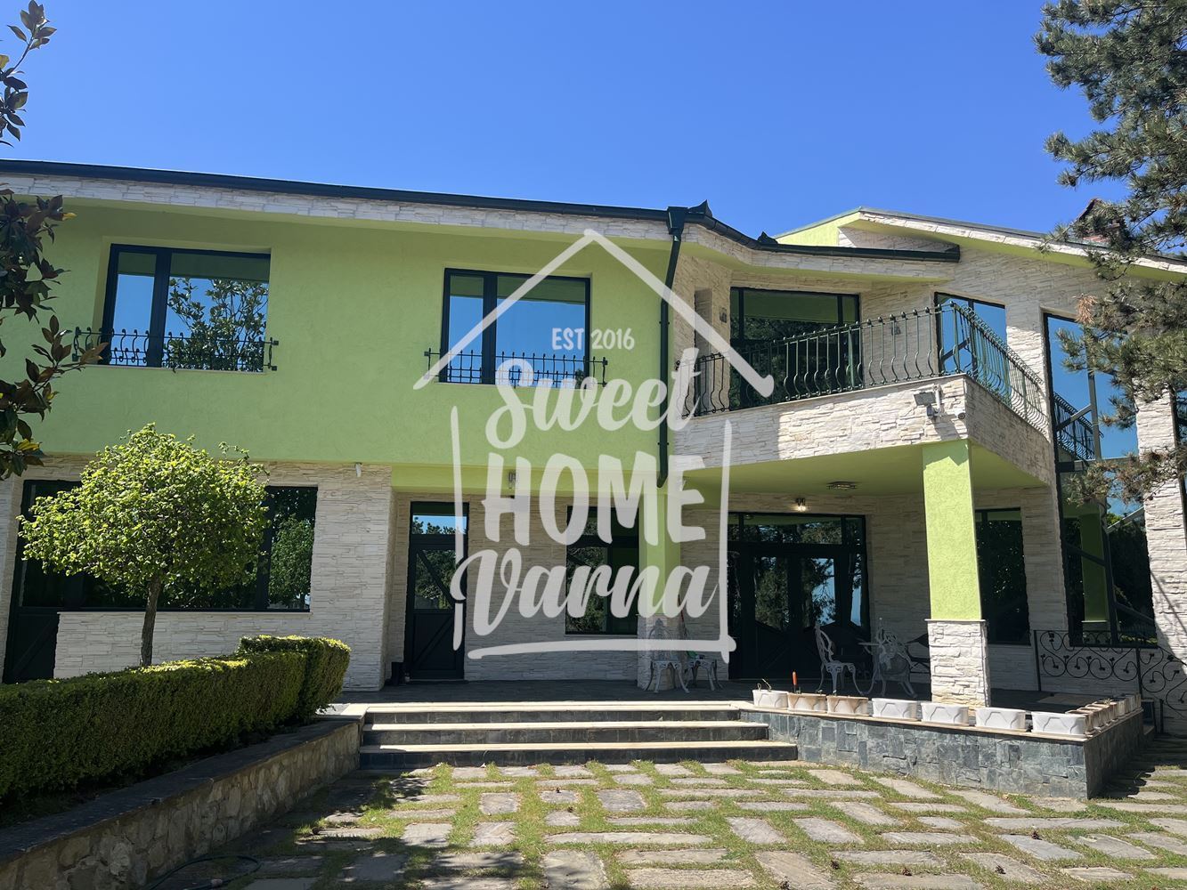 Някои къщи просто се усещат като дом ! - Агенция за недвижими имоти Варна - Екипът