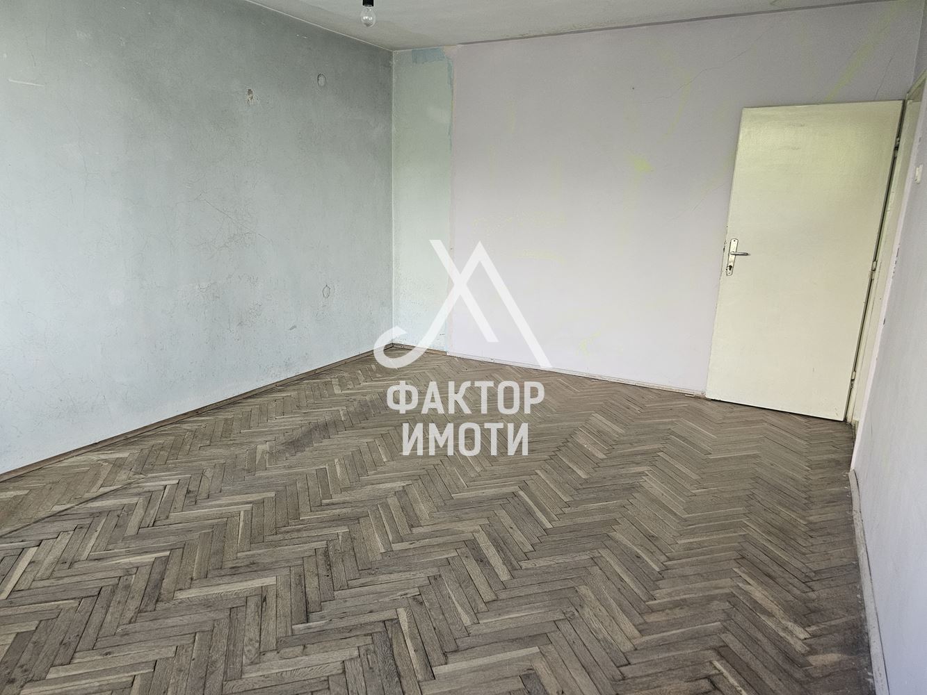 Три отделни стаи ЕПК Чайка - Агенция за недвижими имоти Варна - Екипът, имот 1