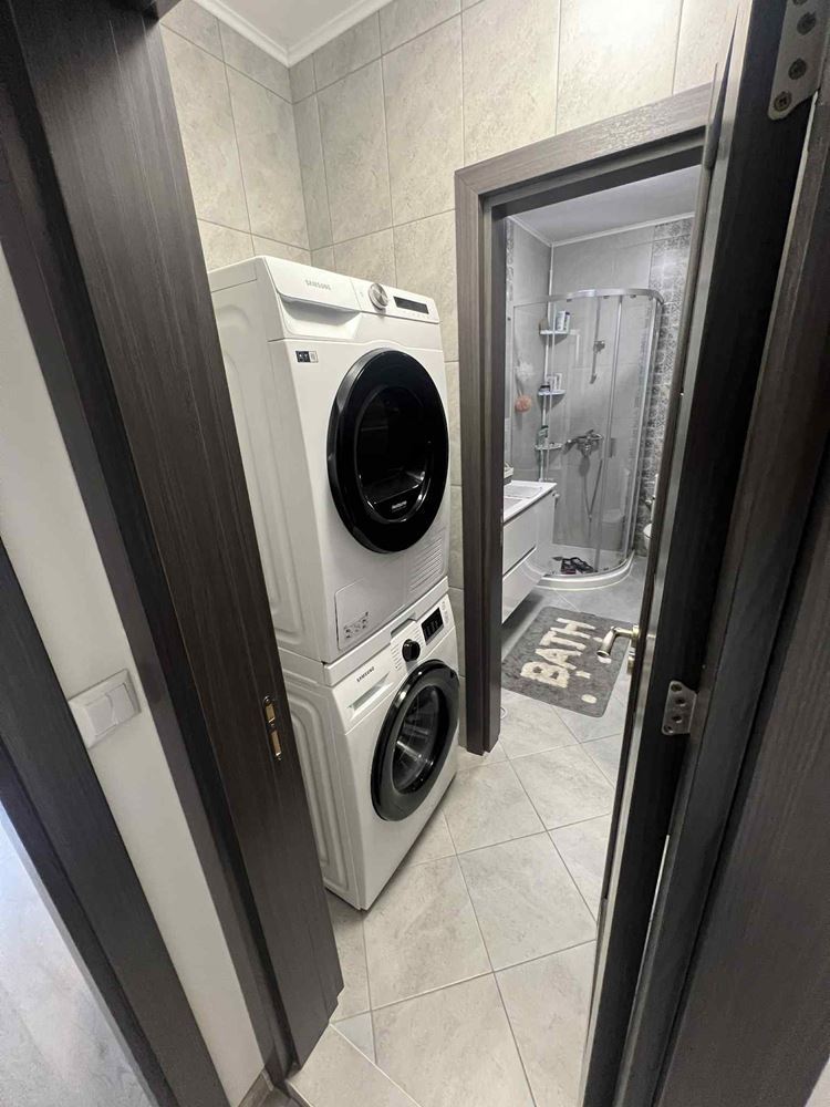 Просторен и стилен тристаен апартамент за продажба в кв. Бриз – 133 кв.м, напълно обзаведен - Агенция за недвижими имоти Варна - Екипът