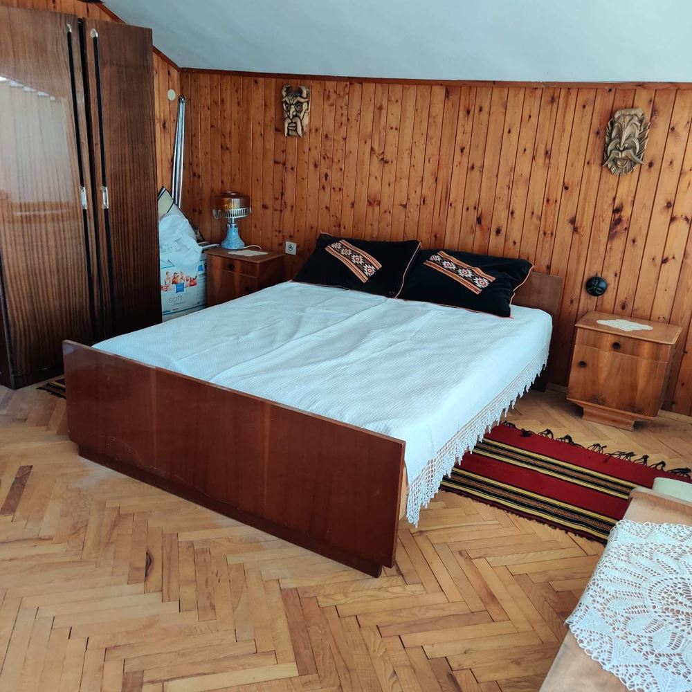 Етаж от къща кв.Галата - Агенция за недвижими имоти Варна - Екипът, имот 4