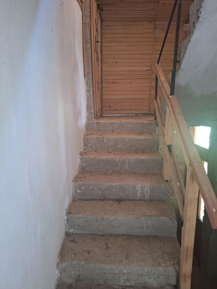 Продава се къща в село Велино 130 кв.м РЗП, двор 1500 кв.м - Агенция за недвижими имоти Варна - Екипът