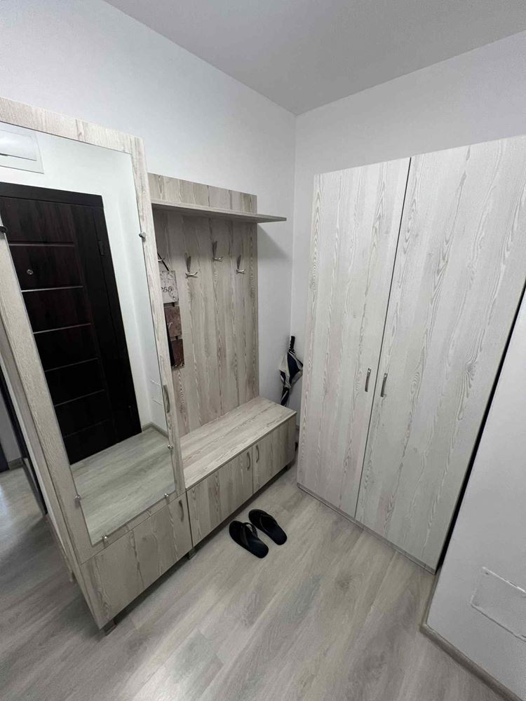 Просторен и стилен тристаен апартамент за продажба в кв. Бриз – 133 кв.м, напълно обзаведен - Агенция за недвижими имоти Варна - Екипът