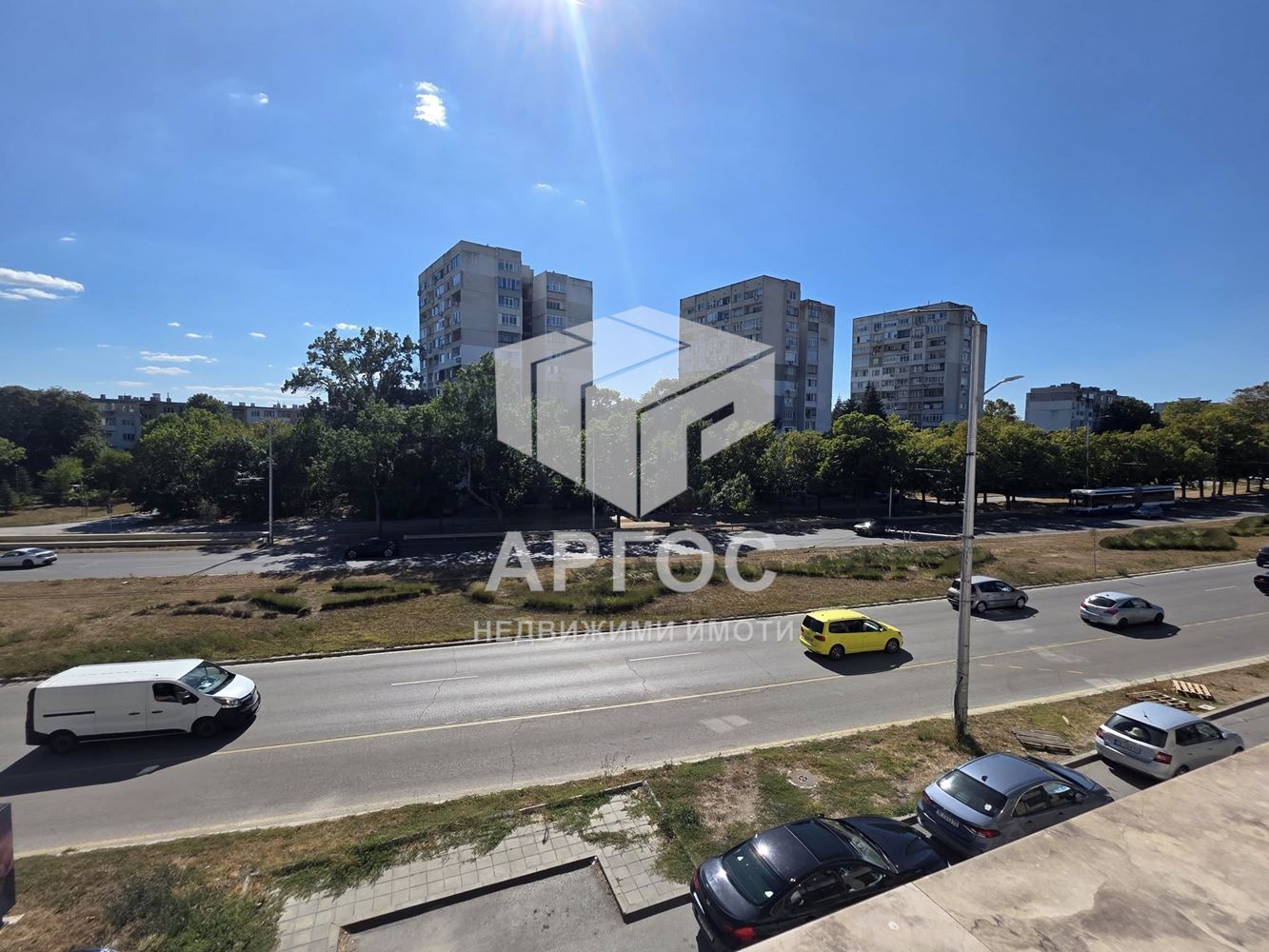 Дава под наем  ОФИС – район кв.Чайка - Агенция за недвижими имоти Варна - Екипът