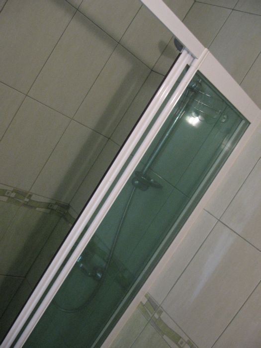 Тристаен необзведен апартамент в района на кв. Бриз - Агенция за недвижими имоти Варна - Екипът