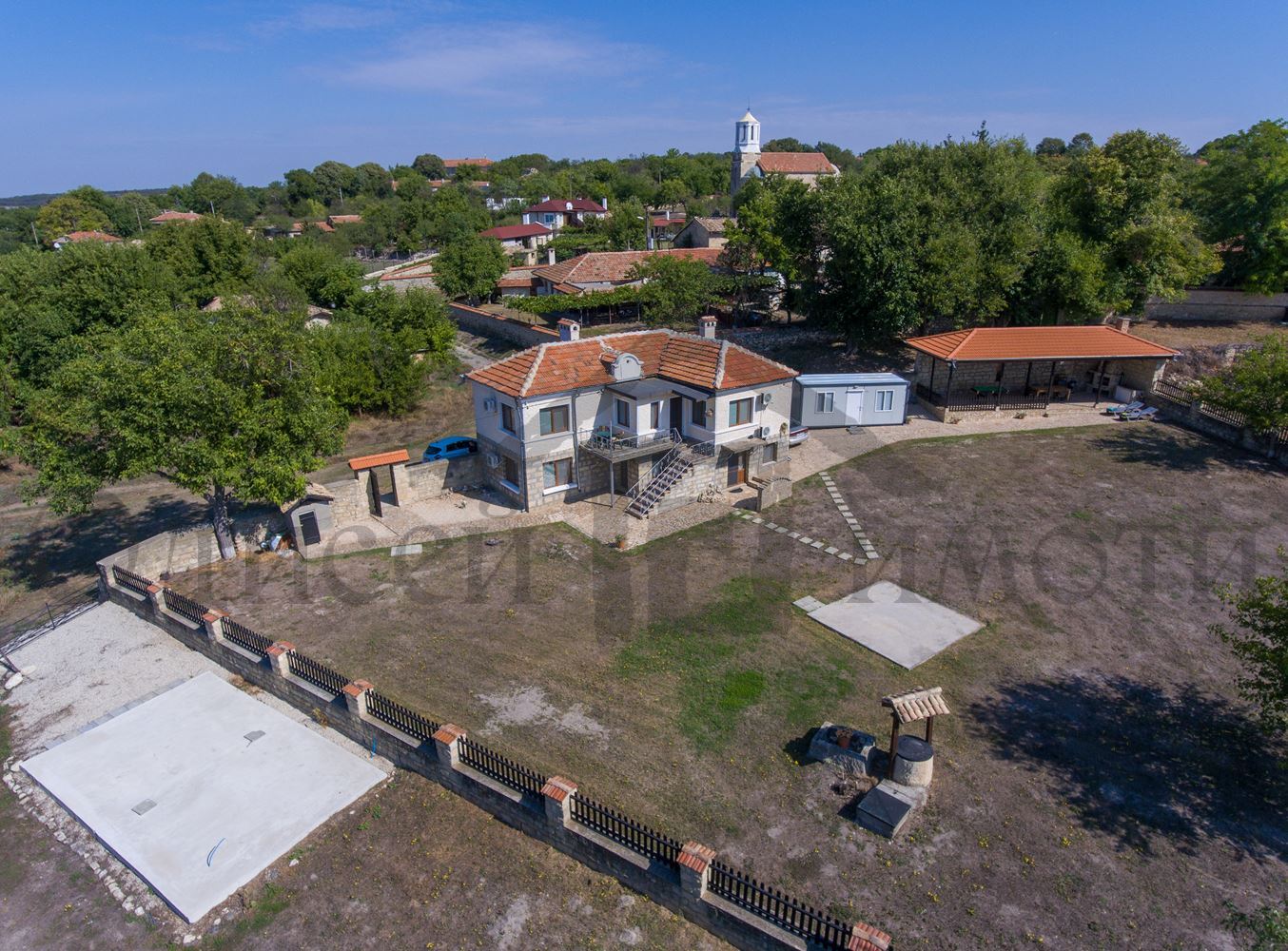 Реновирана, обзаведена, готова за нанасяне каменна къща - Агенция за недвижими имоти Варна - Екипът, имот 2