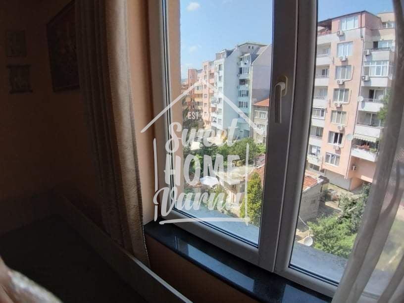 Едностаен,тухлен,напълно обзаведен,под наем,Левски 1 - Агенция за недвижими имоти Варна - Екипът