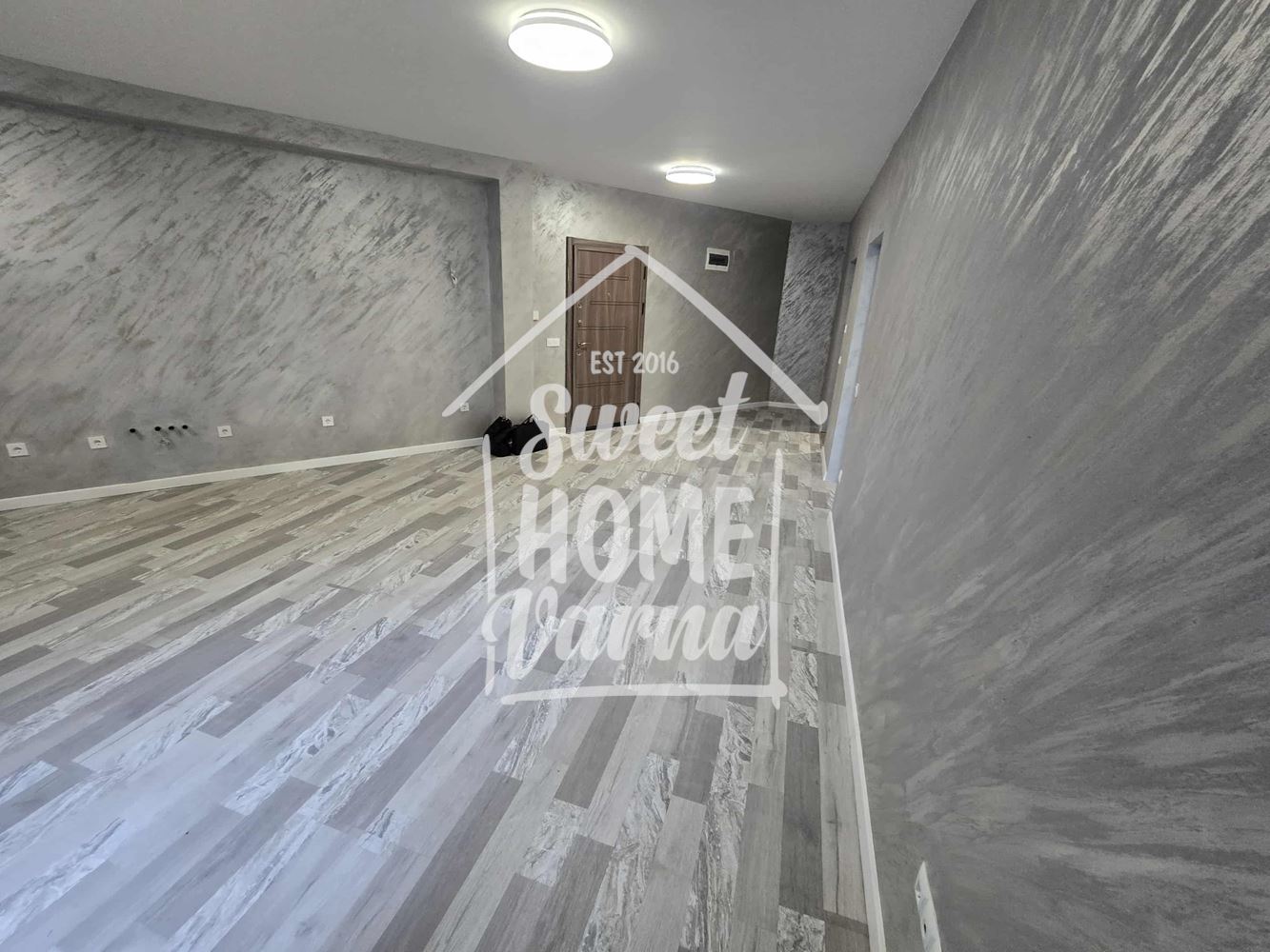 Тристаен апартамент Ритуална зала - Агенция за недвижими имоти Варна - Екипът, имот 1