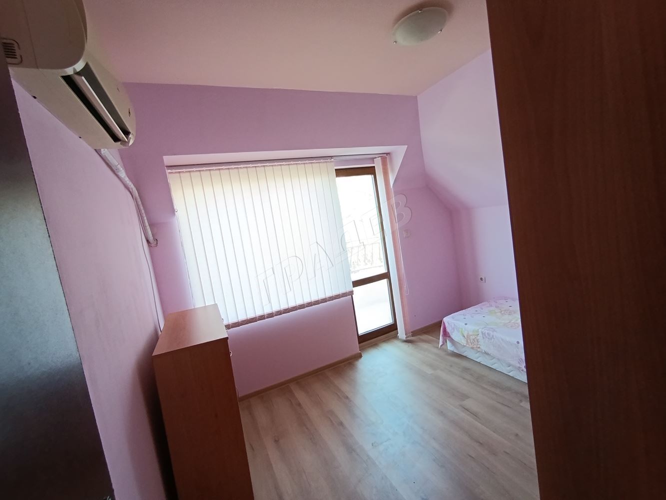 Четиристаен панорамен апартамент под наем в тих район на ж.к. Бриз - Агенция за недвижими имоти Варна - Екипът