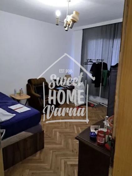 Тристаен апартамент Базар Левски - Агенция за недвижими имоти Варна - Екипът, имот 2
