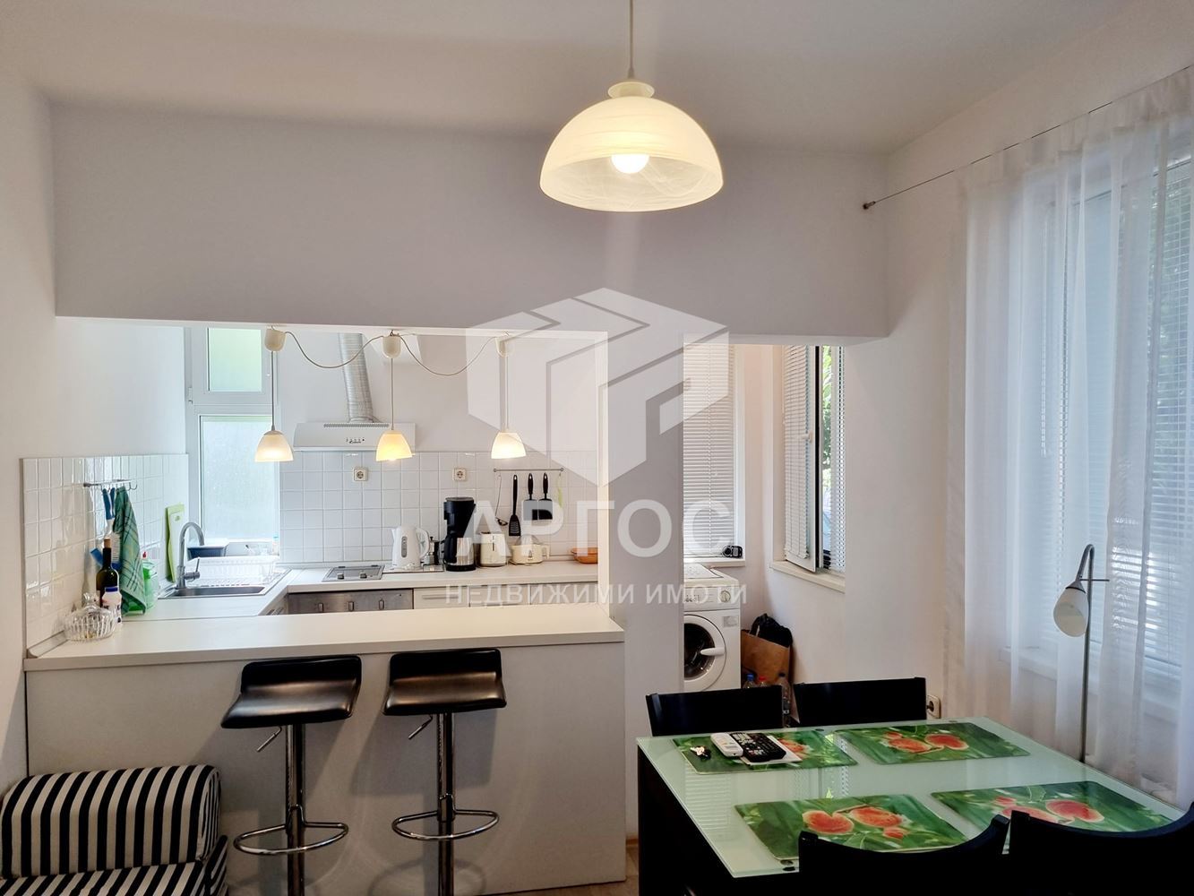 Дава под наем Двустаен – район Гръцка махала - Агенция за недвижими имоти Варна - Екипът