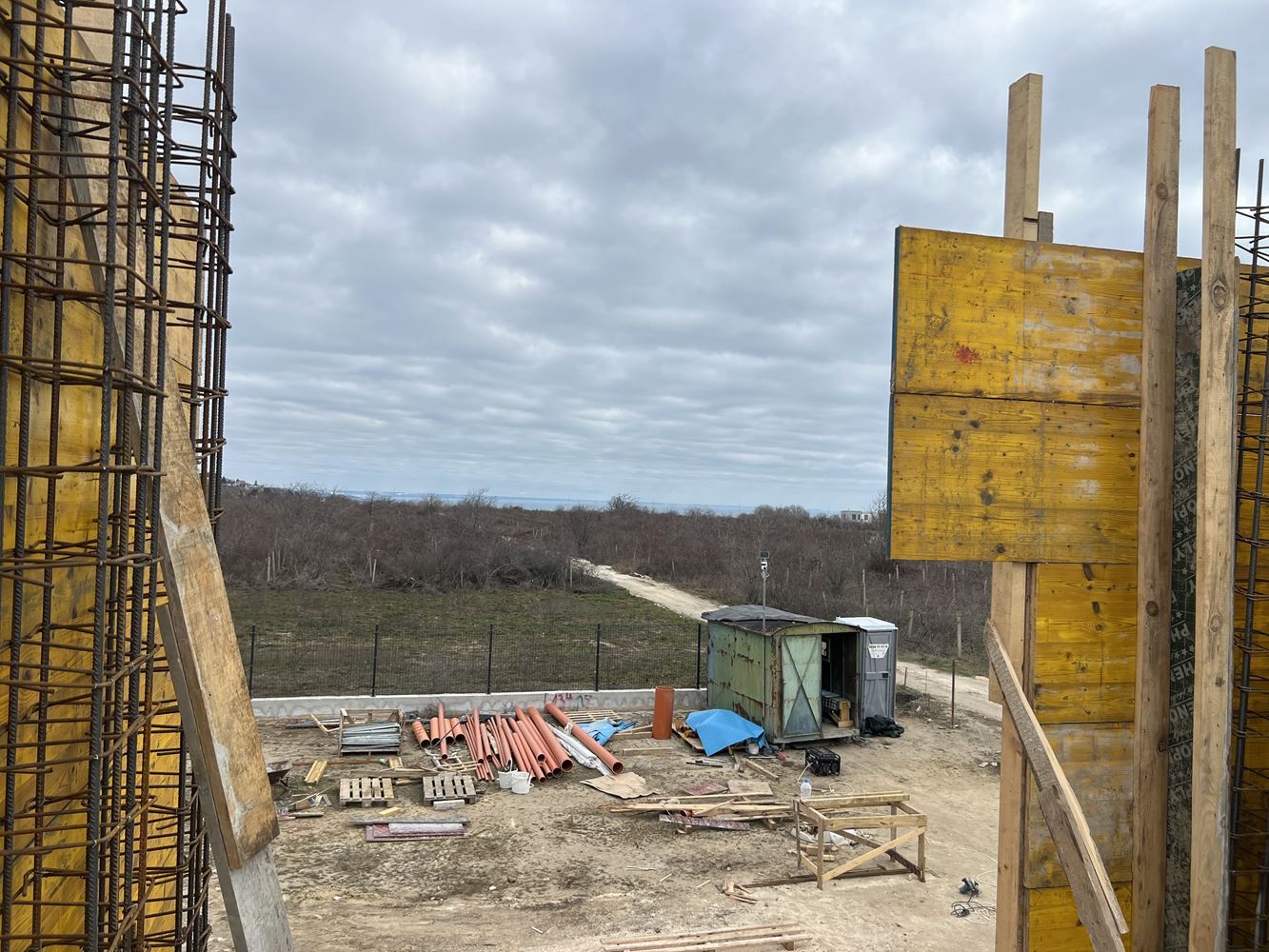 Комплекс от 8 еднофамилни къщи - Агенция за недвижими имоти Варна - Екипът, имот 3