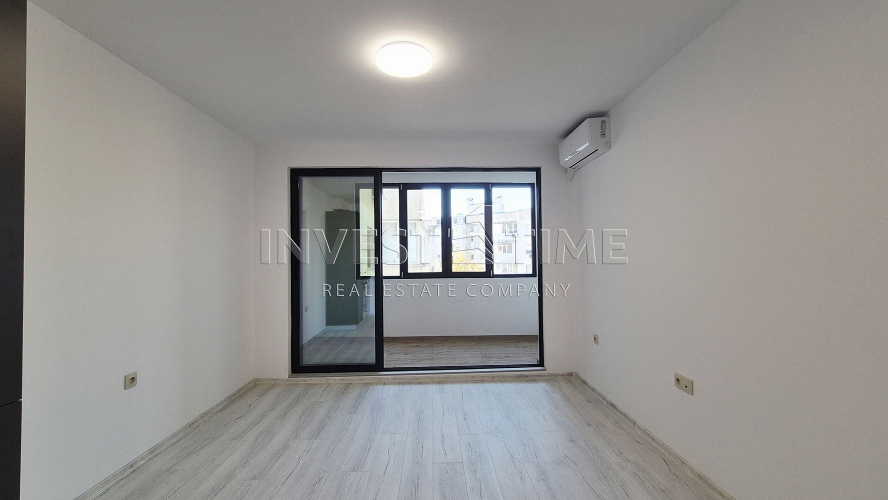 Тристаен обзаведен апартамент след основен ремонт, до Майчин дом - Агенция за недвижими имоти Варна - Екипът, имот 2