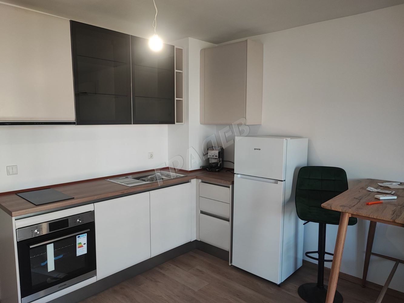 Едностаен апартамент в ж.к.“Вл. Варненчик“ - Агенция за недвижими имоти Варна - Екипът, имот 1