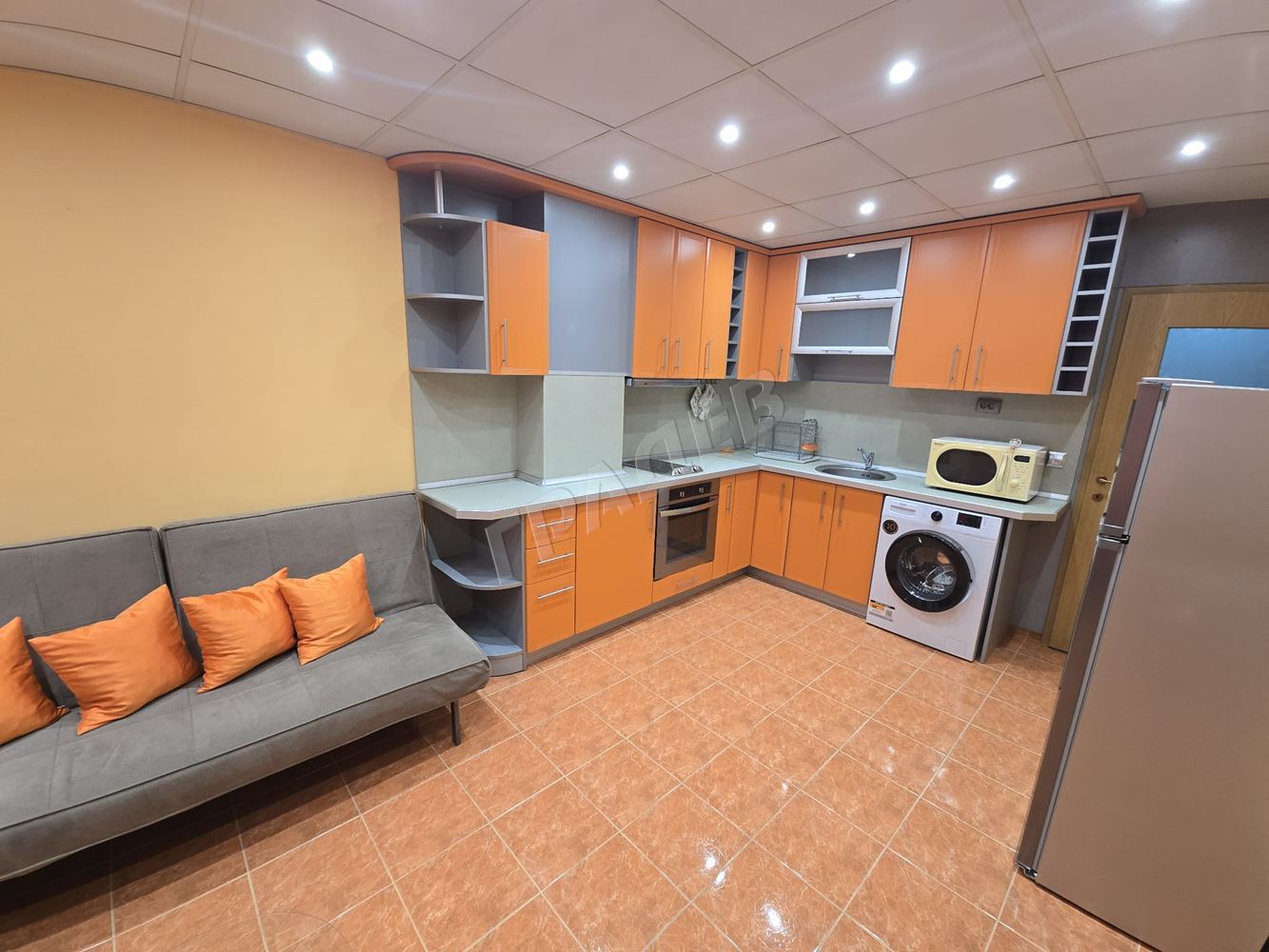 Двустаен тухлен, зад Районен съд, ул. Алеко Константинов - Агенция за недвижими имоти Варна - Екипът