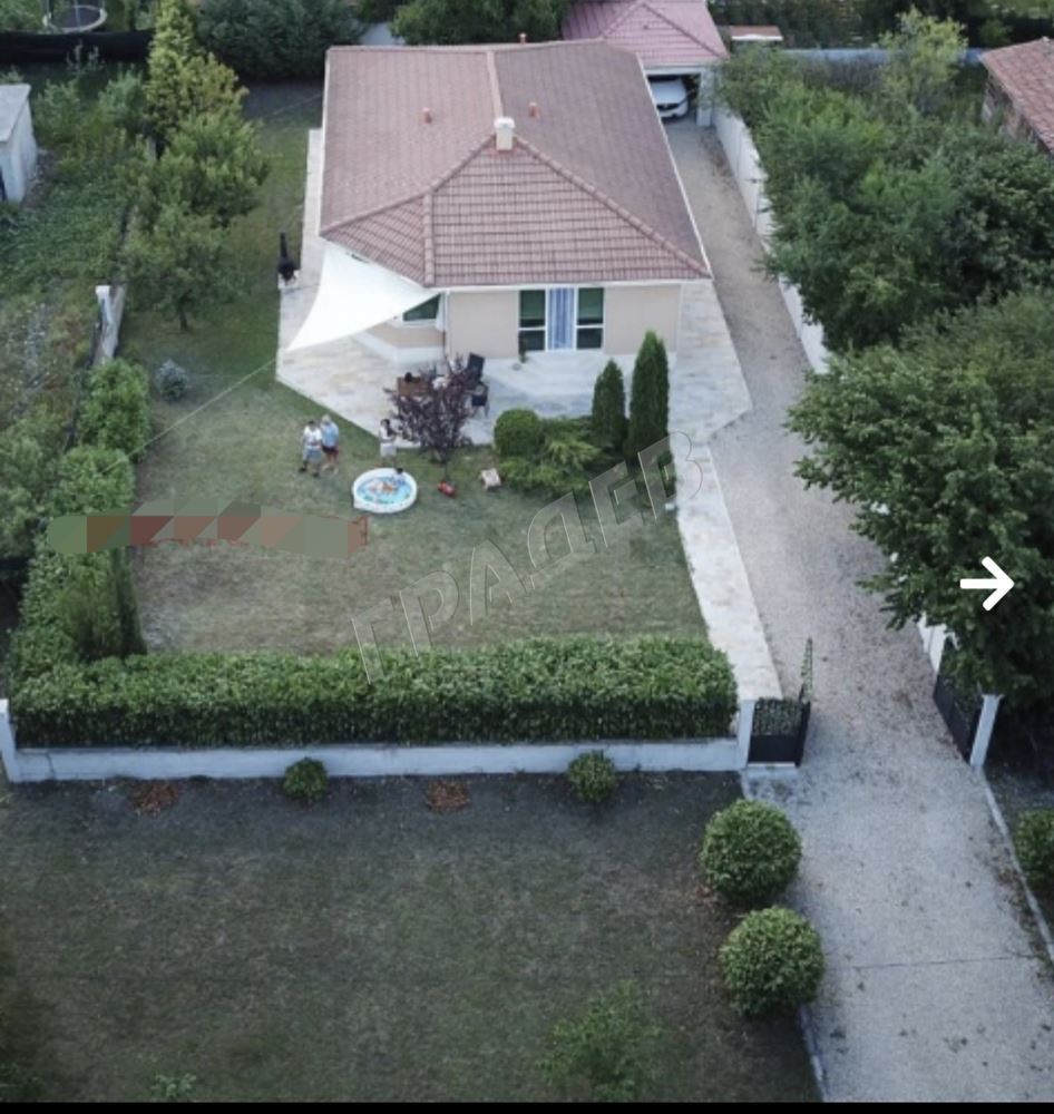 Самостоятелна къща под наем в района на м-т Сотира - Агенция за недвижими имоти Варна - Екипът