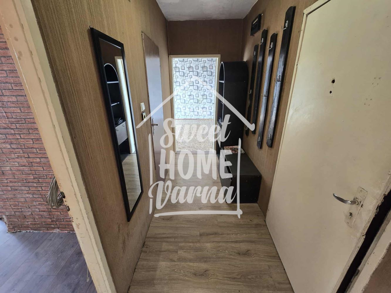 Двустаен апартамент кв.Владиславово- до Поликлиниката - Агенция за недвижими имоти Варна - Екипът, имот 1