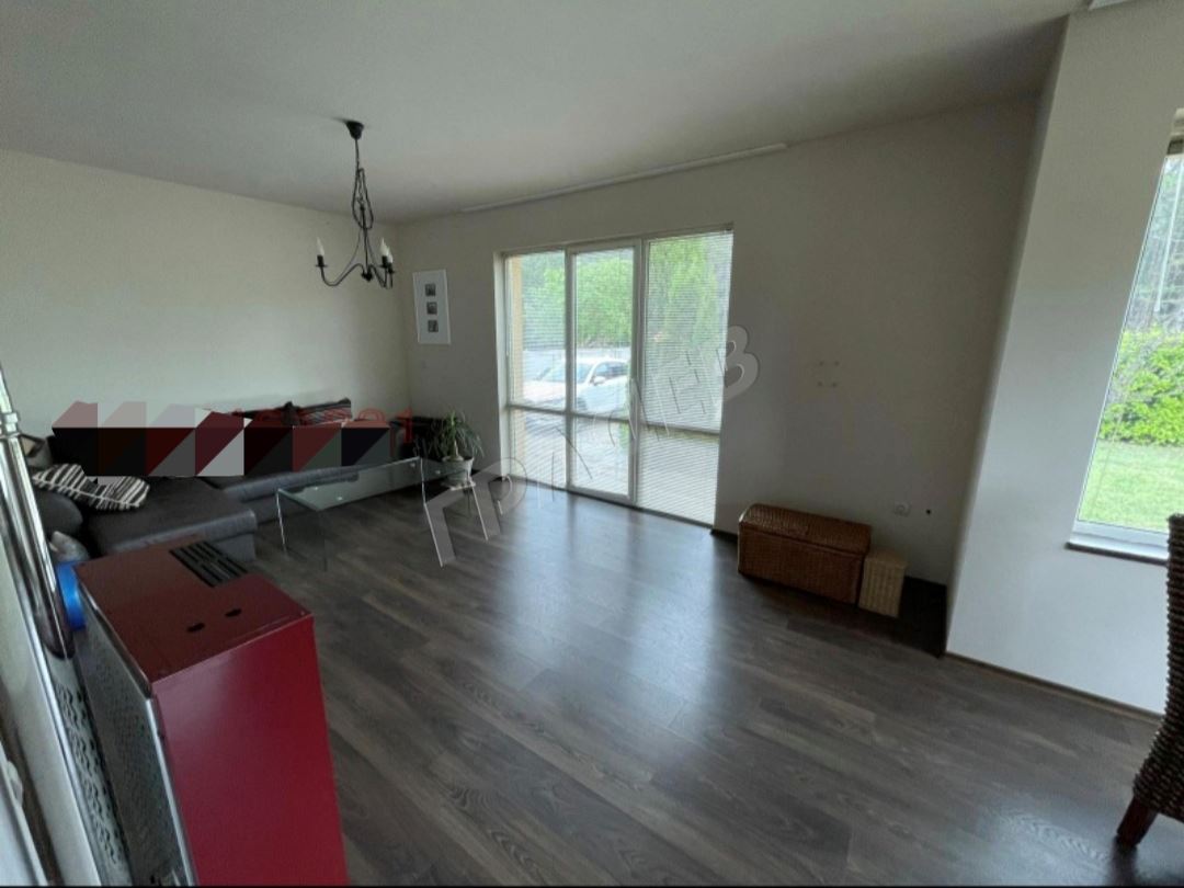 Самостоятелна къща под наем в района на м-т Сотира - Агенция за недвижими имоти Варна - Екипът, имот 3