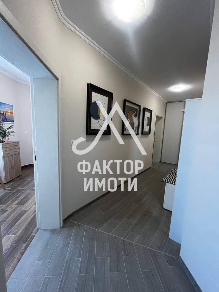 Луксозно обзаведен двустаен апартамент на първа линия в Несебър - Агенция за недвижими имоти Варна - Екипът, имот 3