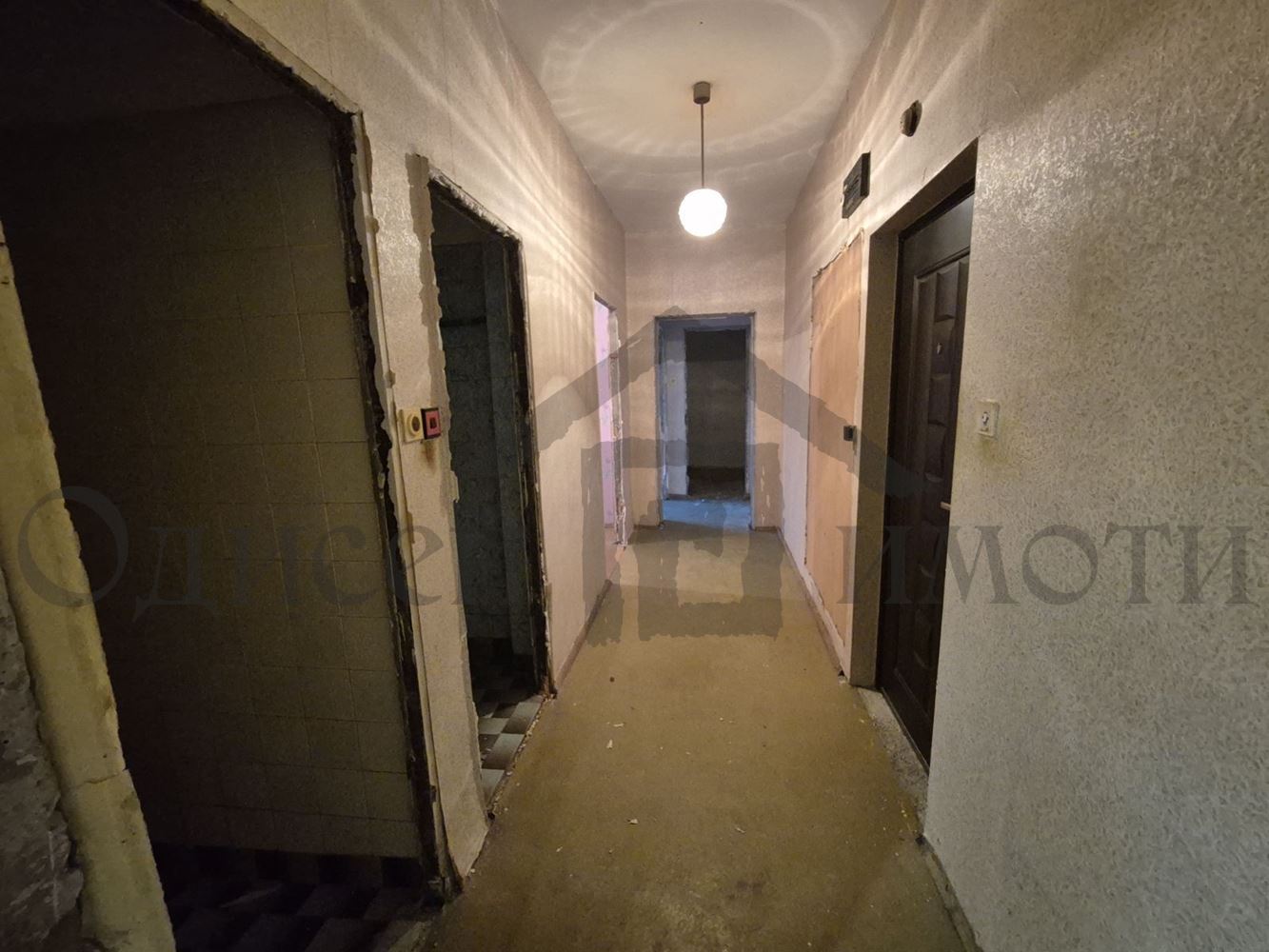 Тристаен южен апартамент - Агенция за недвижими имоти Варна - Екипът, имот 1