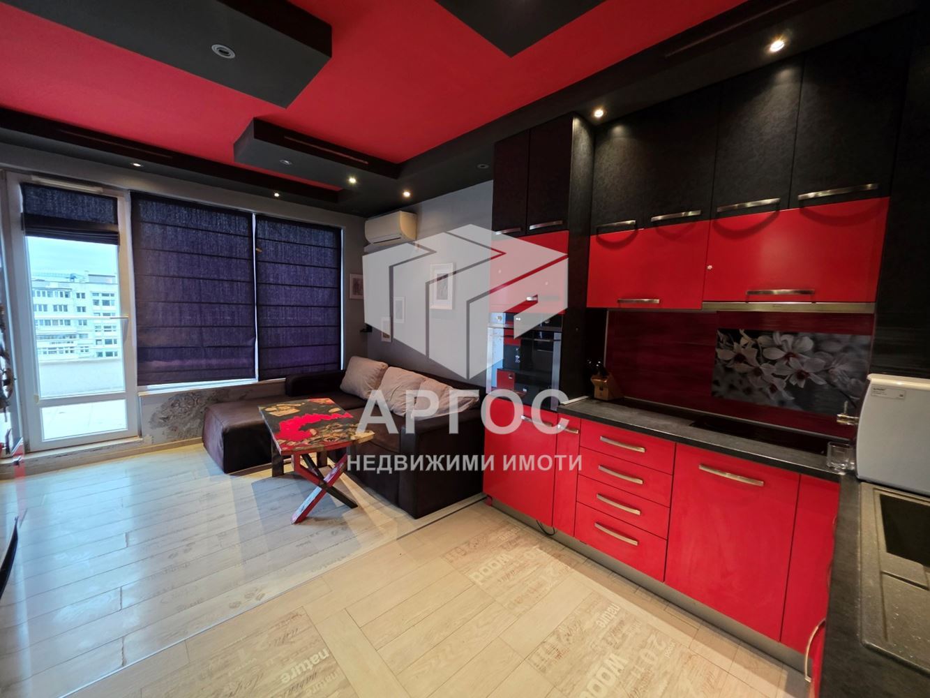 Продава Двустаен апартамент – район Възраждане 1 - Агенция за недвижими имоти Варна - Екипът, имот 1