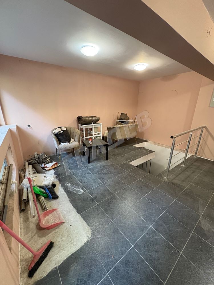 Офис в района на Патриарха - Агенция за недвижими имоти Варна - Екипът, имот 1