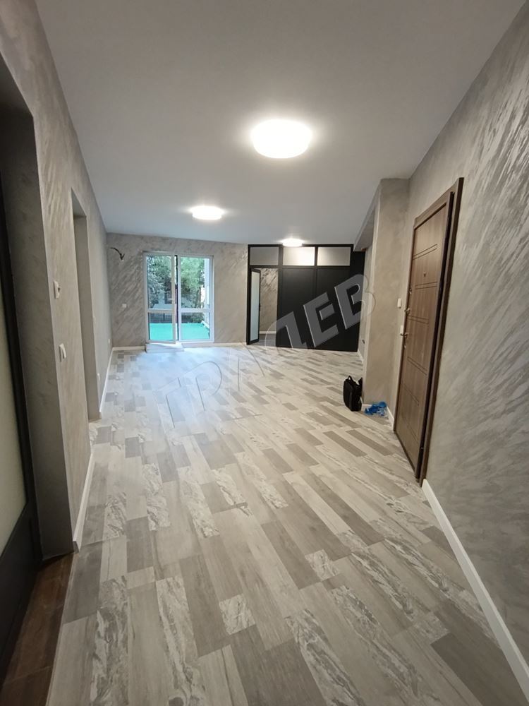 Тристаен апартамент, топ локация района на Гръцка махала /Ритуална зала/ - Агенция за недвижими имоти Варна - Екипът, имот 1