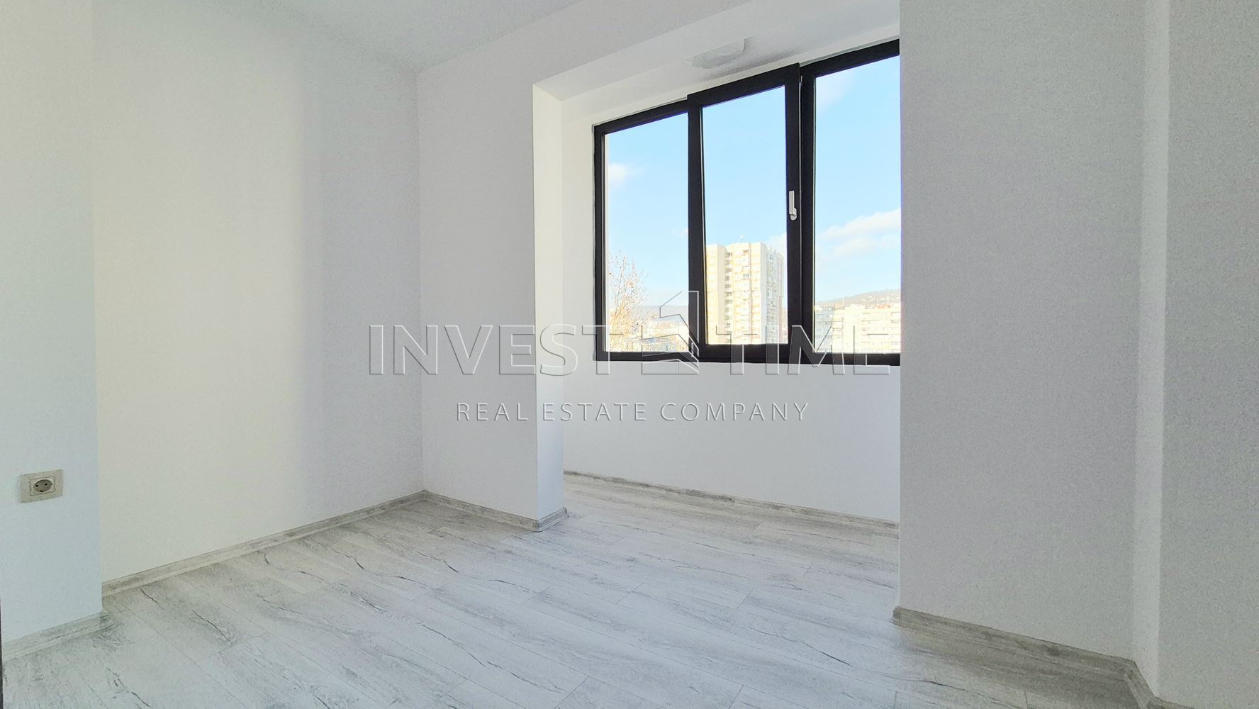 Тристаен апартамент след основен ремонт в кв. Младост, „ДО КЛЮЧ“ - Агенция за недвижими имоти Варна - Екипът, имот 4