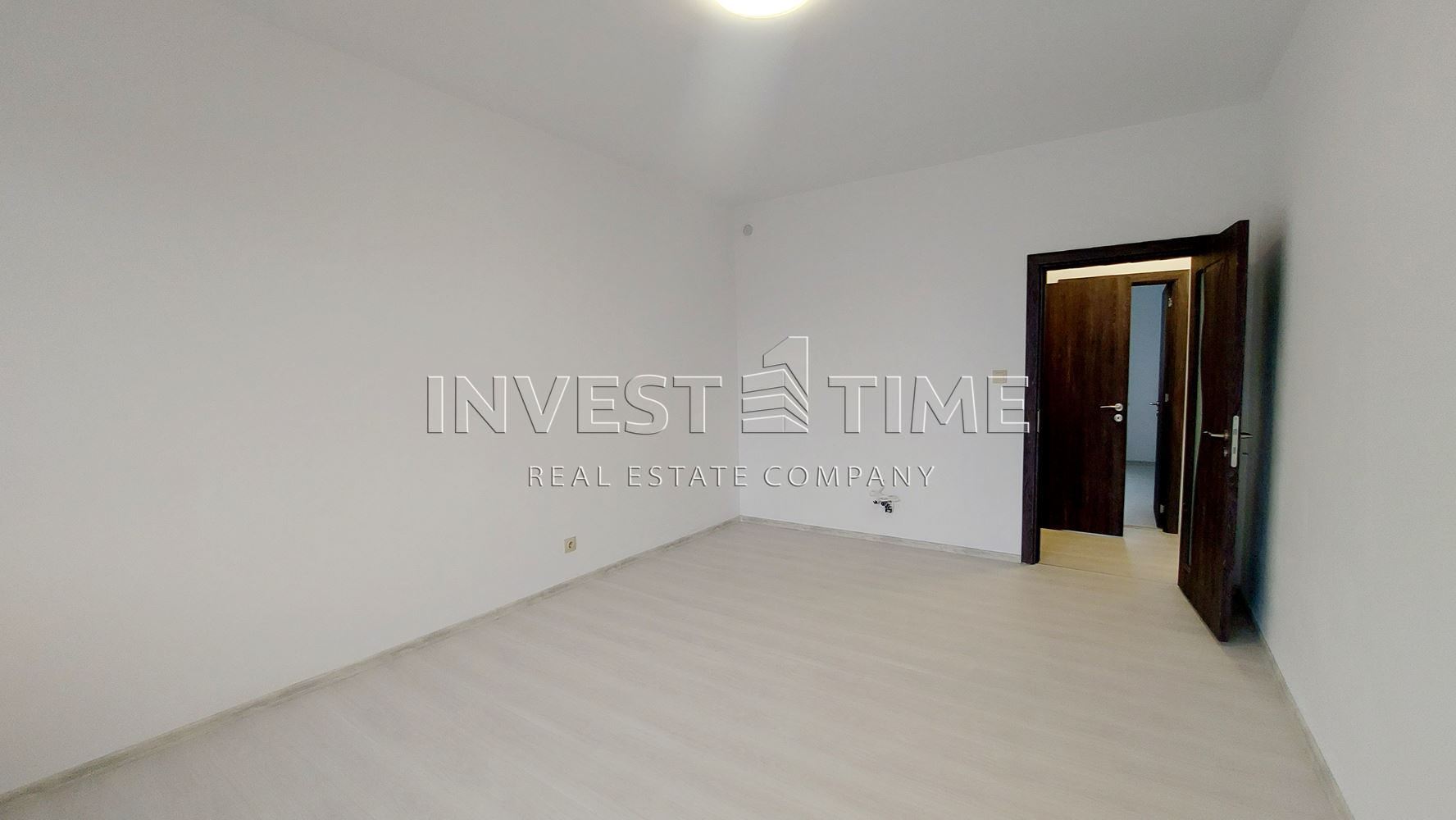 Тристаен апартамент след основен ремонт в кв. Младост, „ДО КЛЮЧ“ - Агенция за недвижими имоти Варна - Екипът, имот 1