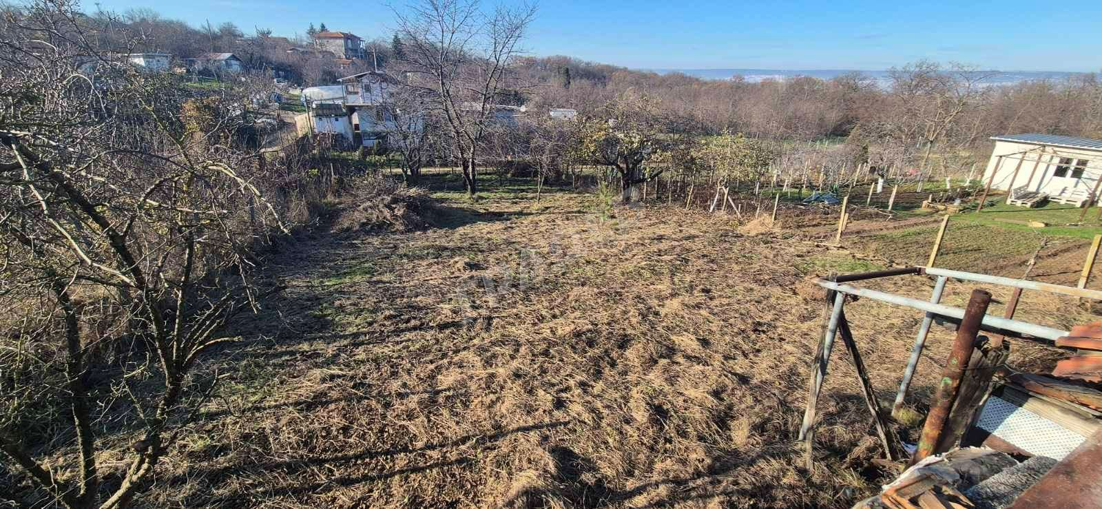 Парцел в м-т Боровец-север - Агенция за недвижими имоти Варна - Екипът