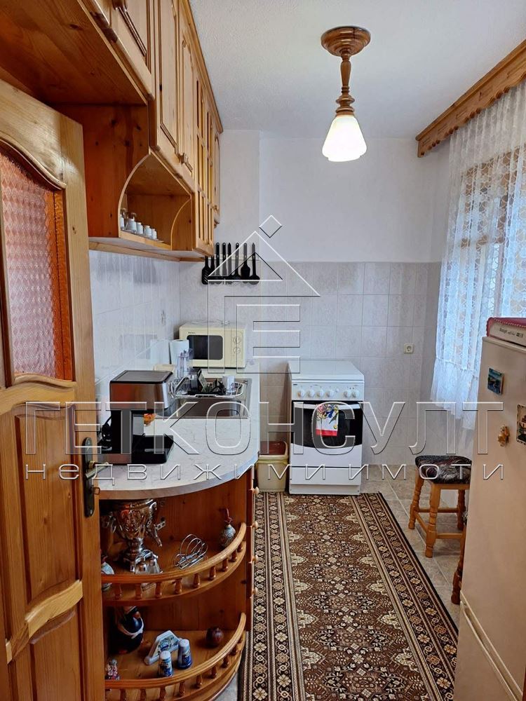 гр.Чепеларе, просторен, четиристаен апартамент за продажба - Агенция за недвижими имоти Варна - Екипът, имот 4