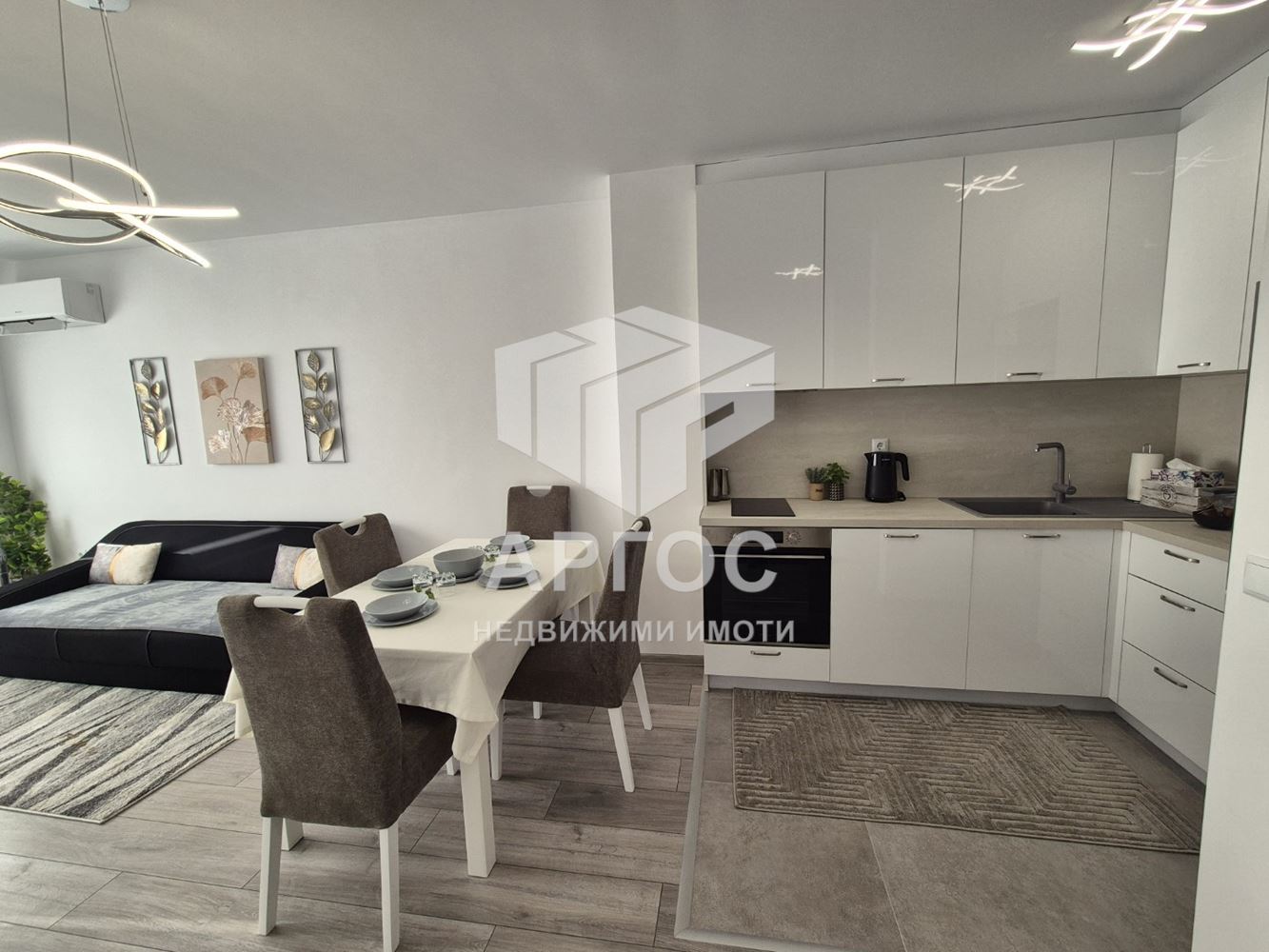  - Агенция за недвижими имоти Варна - Екипът