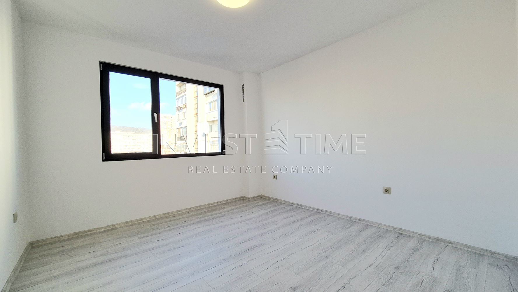 Тристаен апартамент след основен ремонт в кв. Младост, „ДО КЛЮЧ“ - Агенция за недвижими имоти Варна - Екипът, имот 4