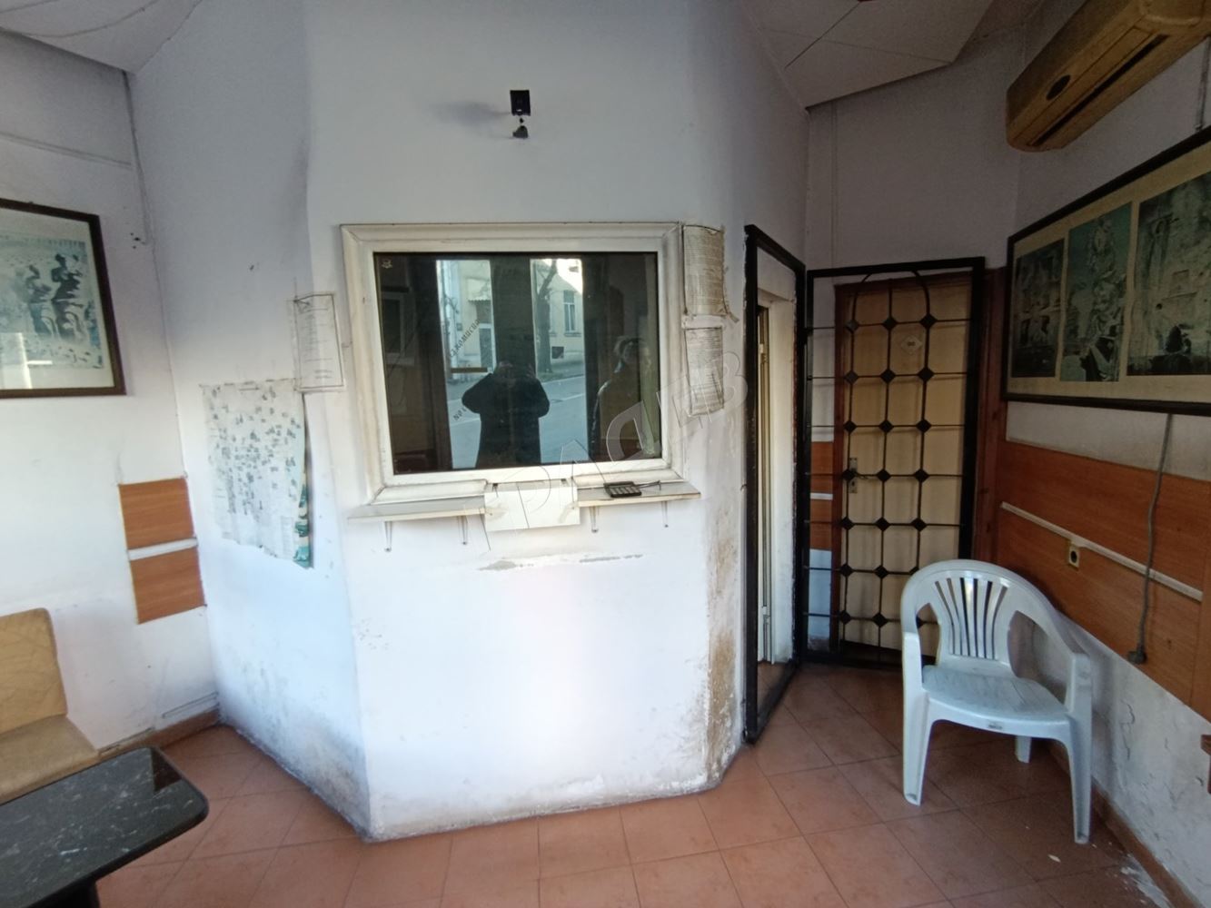 Помещение под наем в сърцето на Варна – Идеален център - Агенция за недвижими имоти Варна - Екипът, имот 2