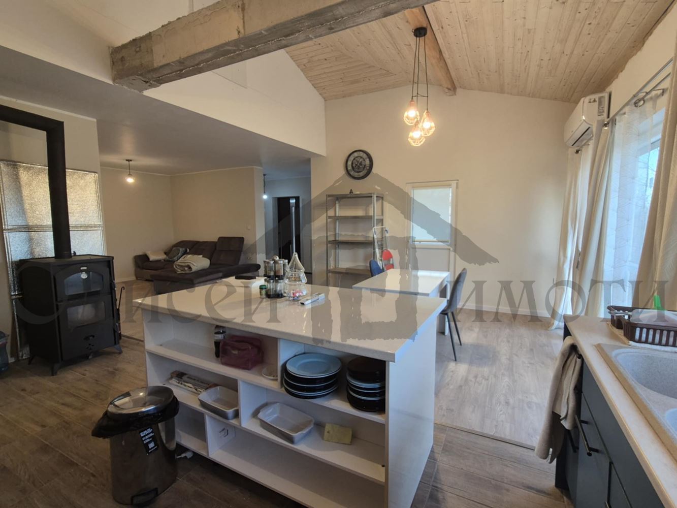  - Агенция за недвижими имоти Варна - Екипът, имот 3