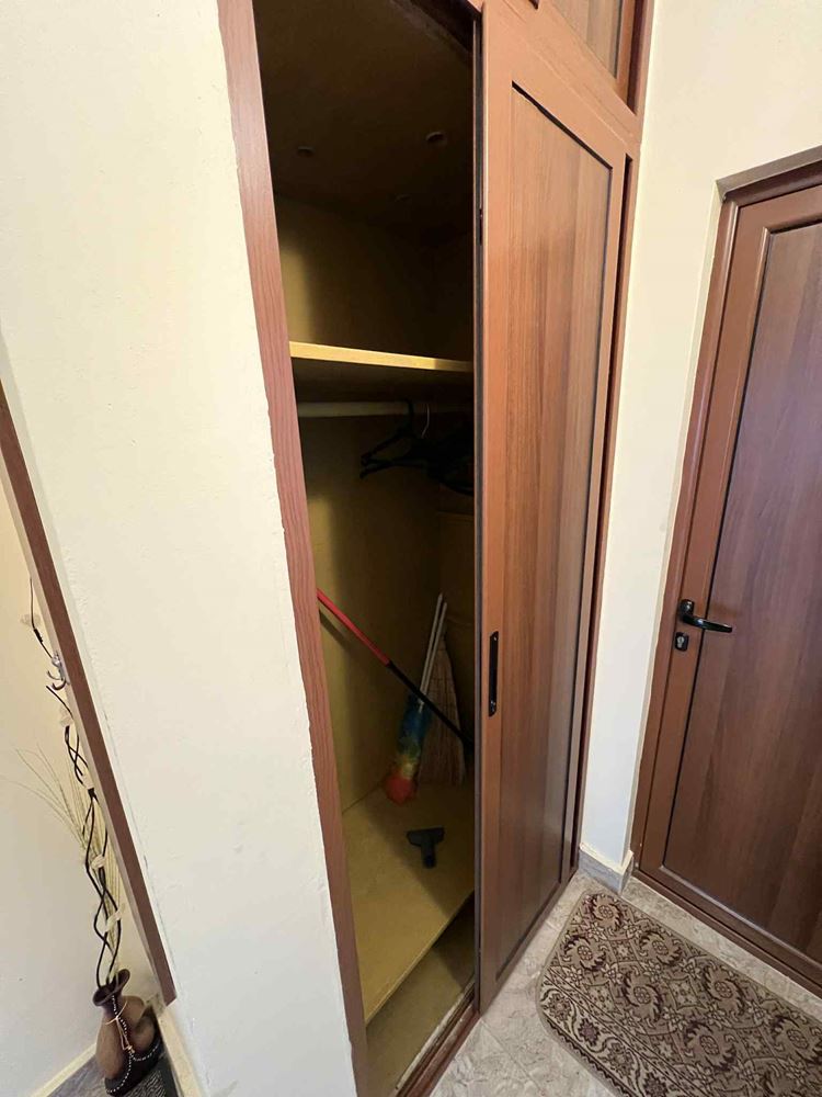 Под наем тристаен апартамент в идеален център на гр.Варна - Агенция за недвижими имоти Варна - Екипът, имот 3