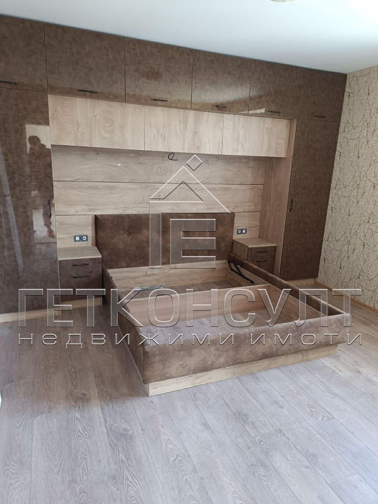 с.Долище, реновирана къща с двор 1211 кв м - Агенция за недвижими имоти Варна - Екипът, имот 3