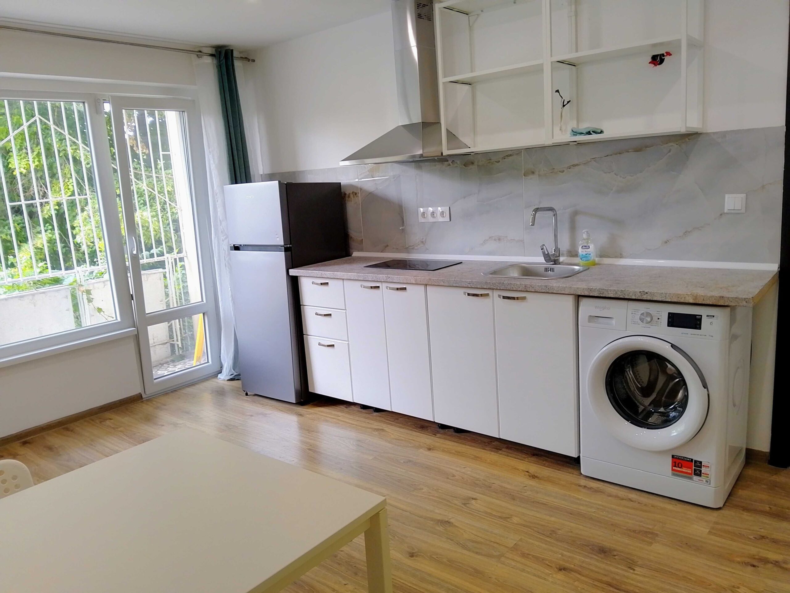 ДВУСТАЕН – ОБЗАВЕДЕН – ж.к. ТРОШЕВО  125 000€ - Агенция за недвижими имоти Варна - Екипът, имот 1