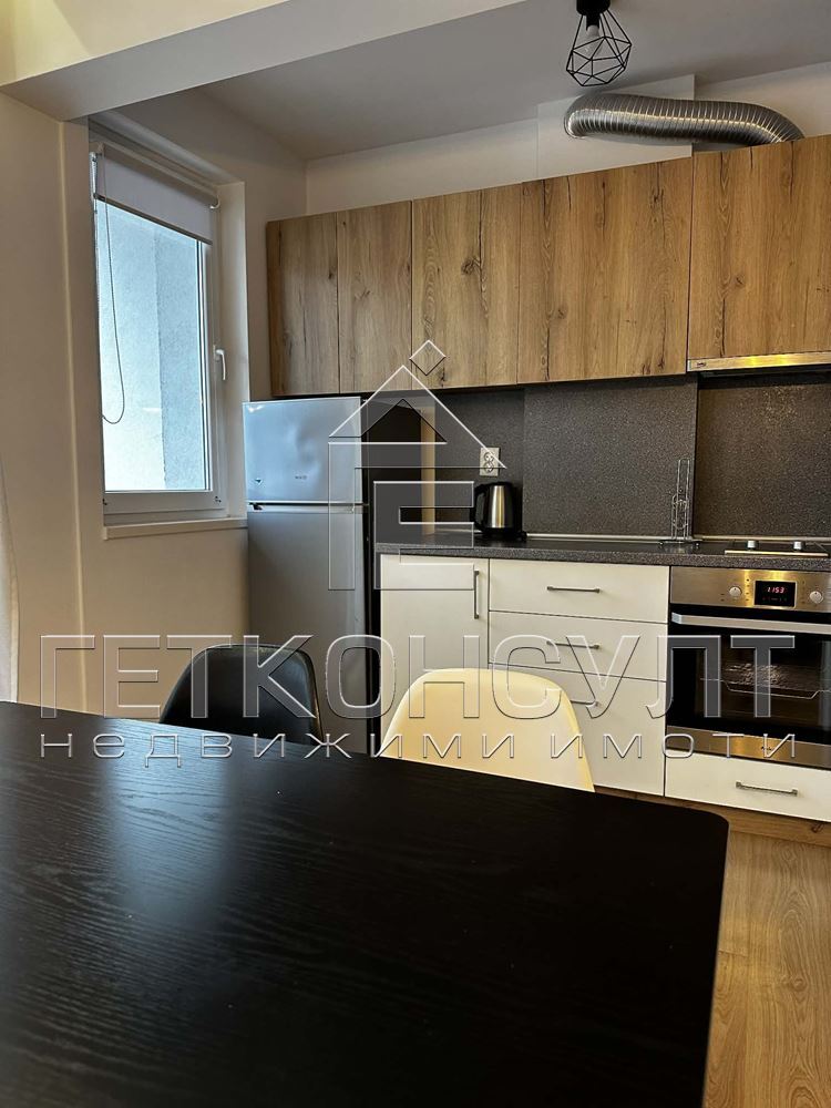 гр.Варна, Нептун, Хуманитарна гимназия, обзаведен трисатен апартамент – наем - Агенция за недвижими имоти Варна - Екипът, имот 1