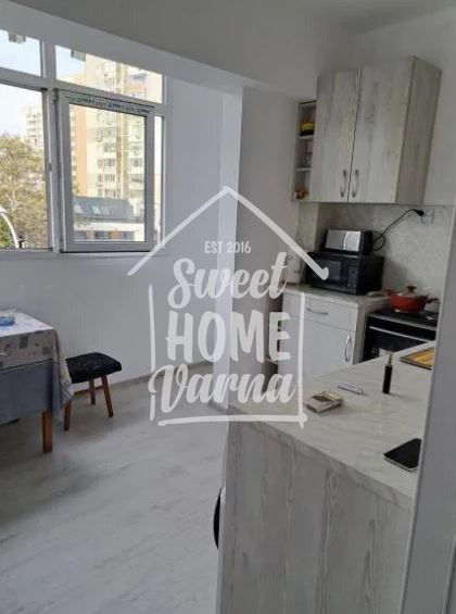 Тристаен апартамент Базар Левски - Агенция за недвижими имоти Варна - Екипът