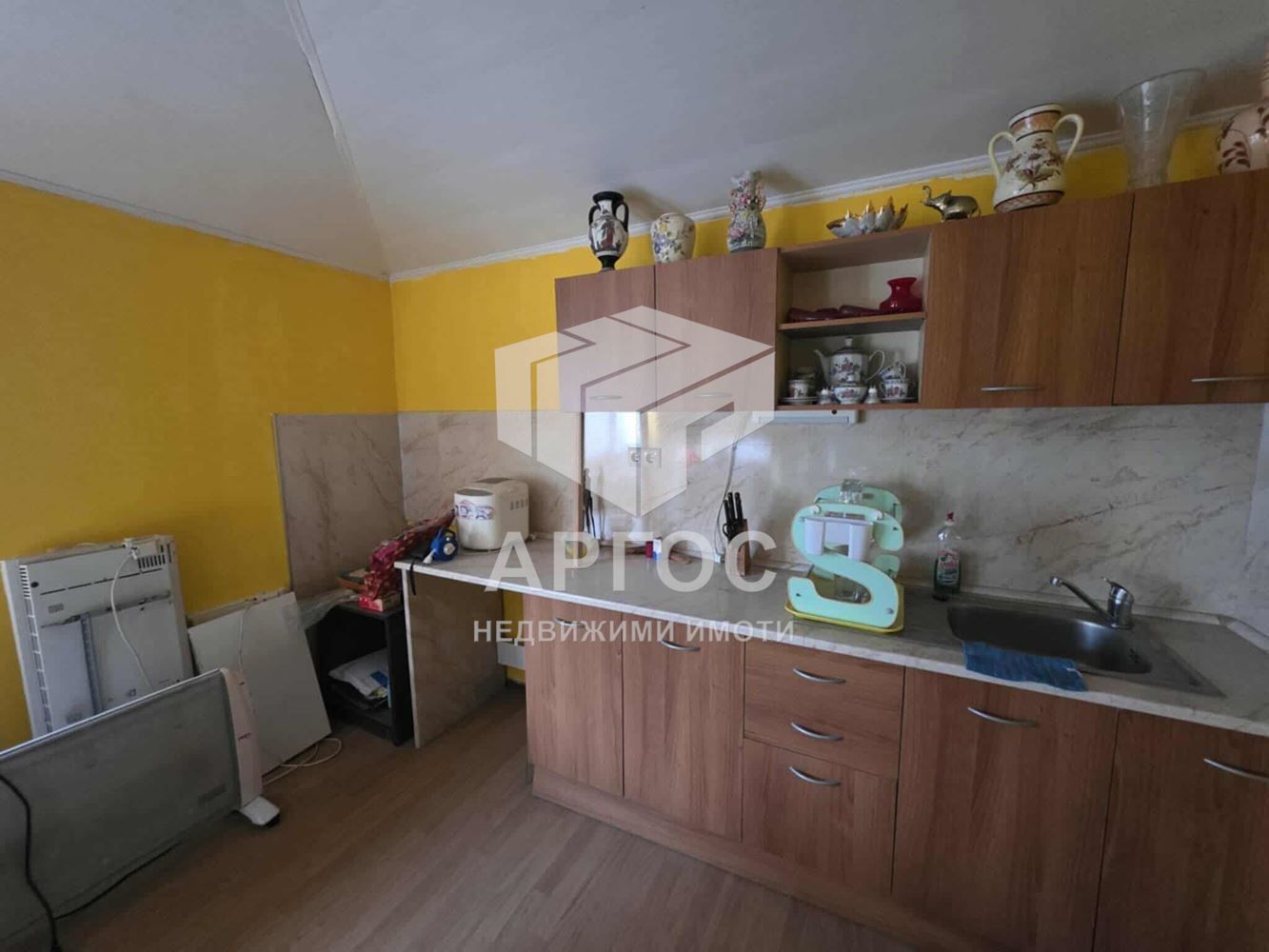 Продава Едностаен апартамент – район Идеален център - Агенция за недвижими имоти Варна - Екипът