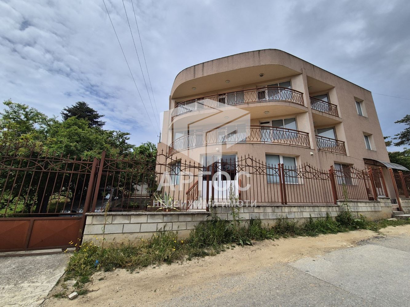 Продава Къща – район Евксиноград - Агенция за недвижими имоти Варна - Екипът