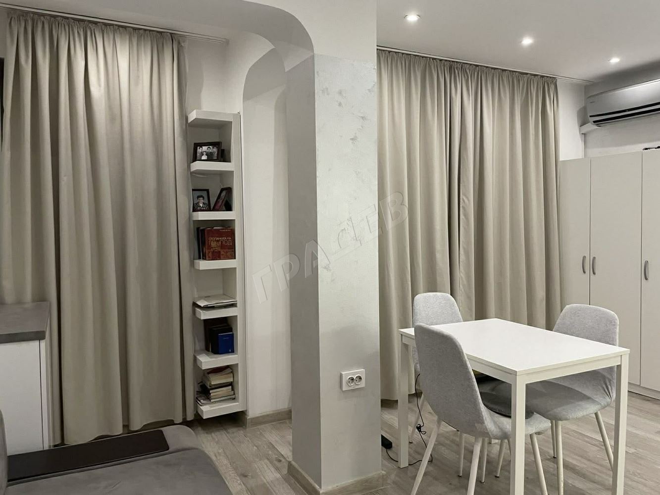 Едностаен под наем до Медицински университет - Агенция за недвижими имоти Варна - Екипът, имот 2