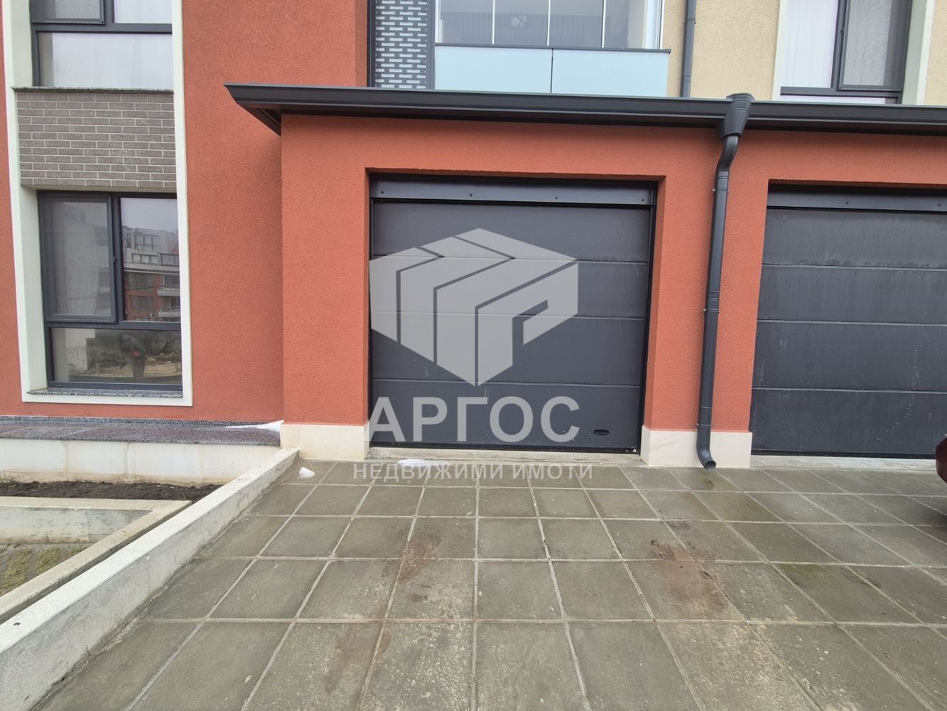 Дава под наем гараж – Виница - Агенция за недвижими имоти Варна - Екипът