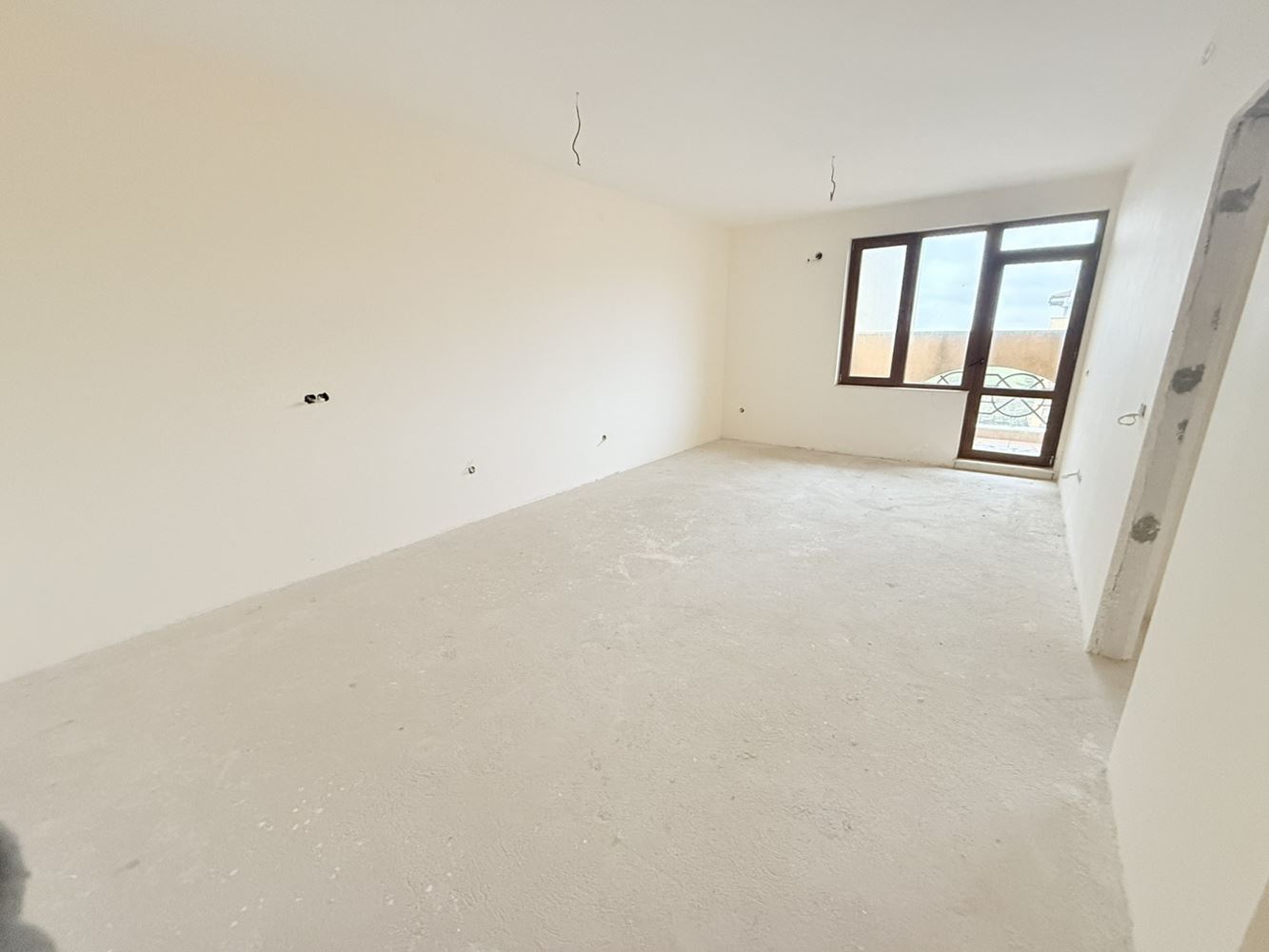  - Агенция за недвижими имоти Варна - Екипът, имот 1