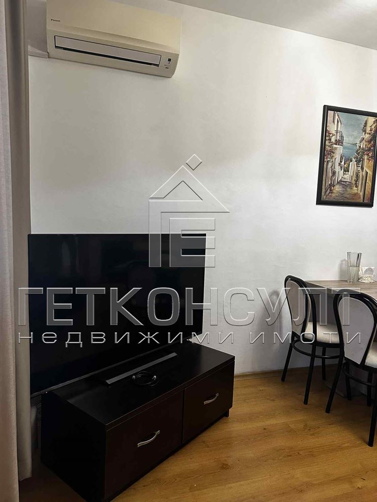 гр.Варна. Червен площад, тристаен апартамент под наем - Агенция за недвижими имоти Варна - Екипът, имот 1