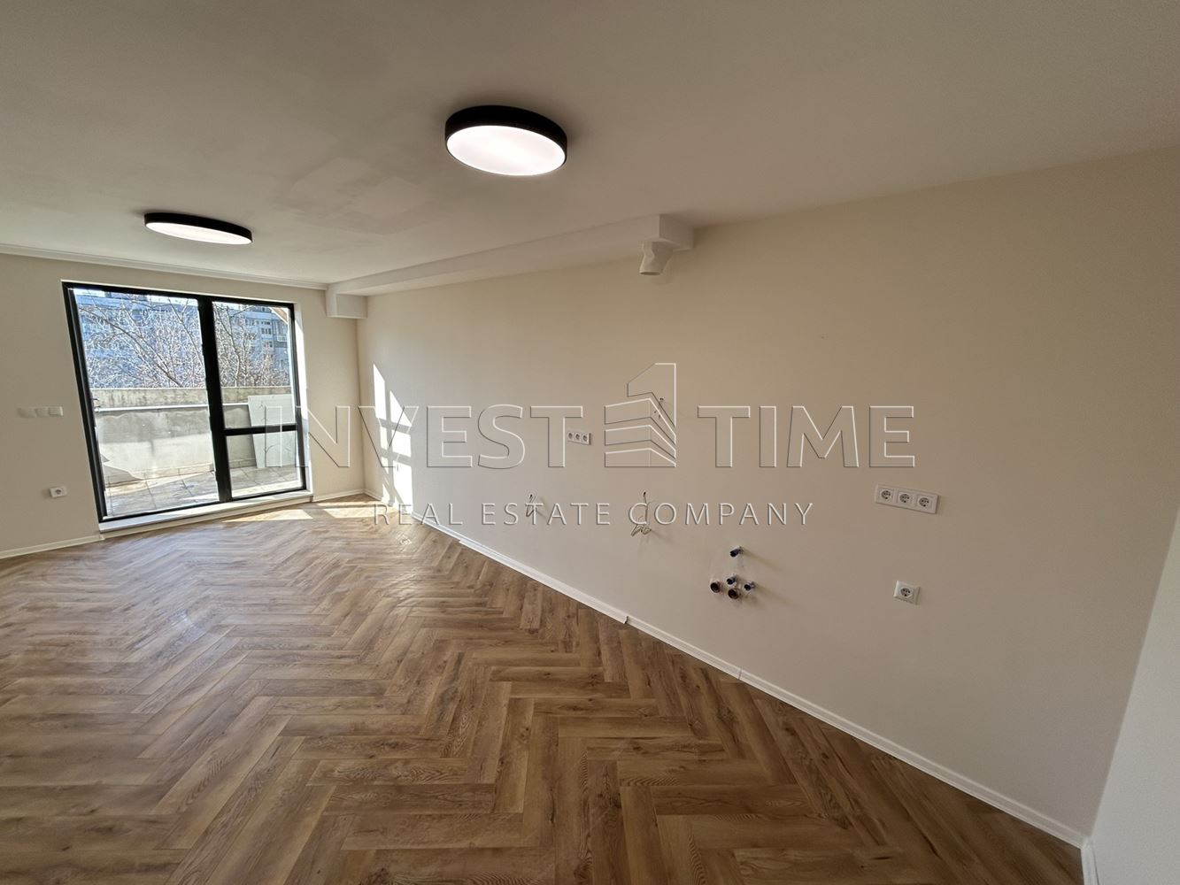 Тристаен апартамен завършен „ДО КЛЮЧ“ в кв. Възраждане - Агенция за недвижими имоти Варна - Екипът, имот 1