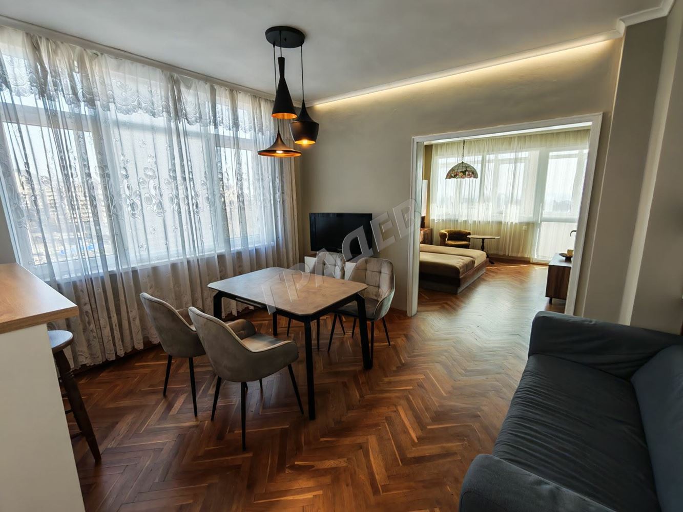 Прекрасен тристаен апартамент с морска панорама! - Агенция за недвижими имоти Варна - Екипът, имот 4